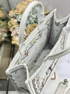 D-Book Tote