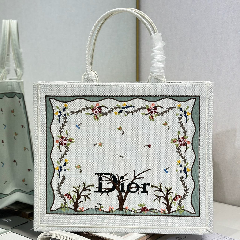 D-Book Tote