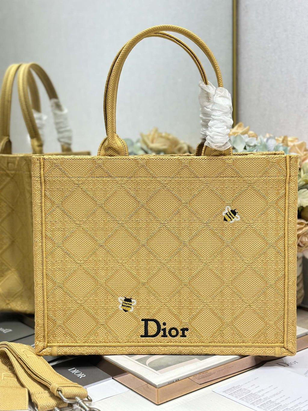 D-Book Tote