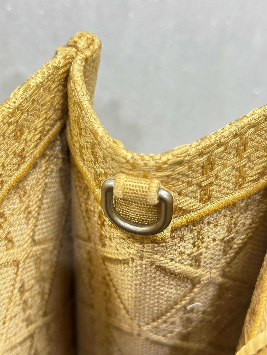 D-Book Tote