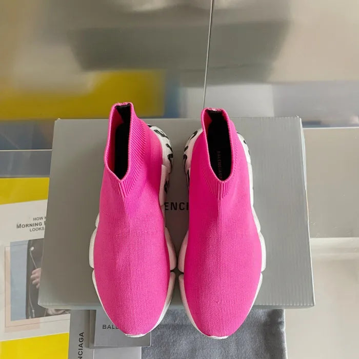 B - SNEAKERS