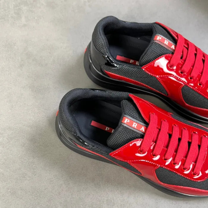 P - SNEAKERS