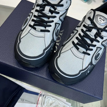 D - SNEAKERS