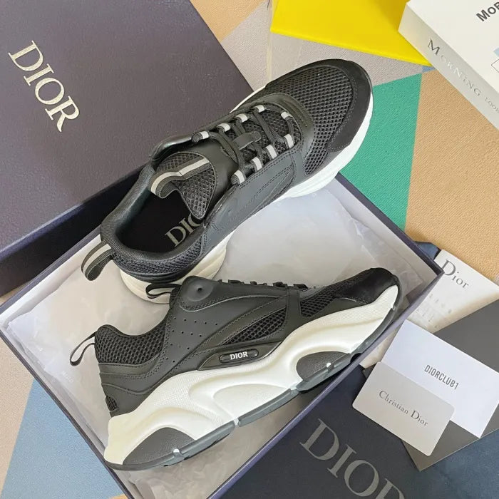 D - SNEAKERS
