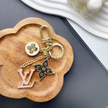 1V key chain-713