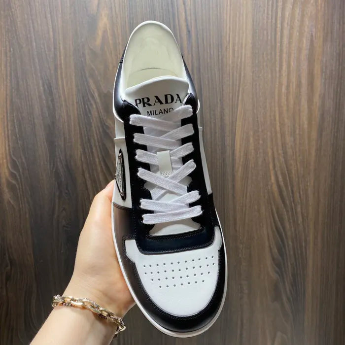 P - SNEAKERS