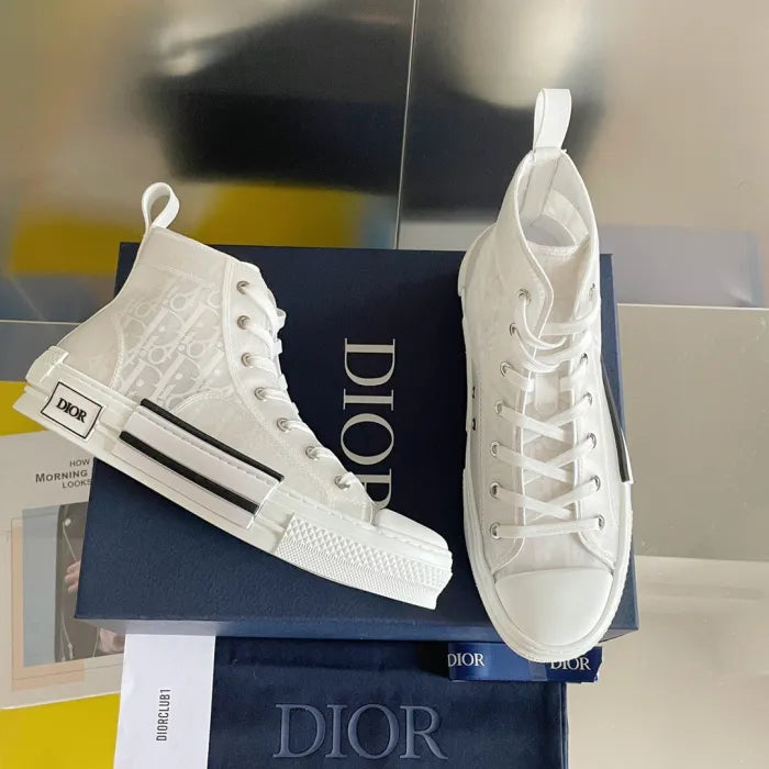 D - SNEAKERS