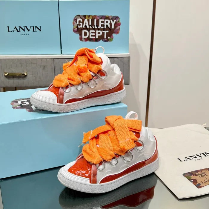 L - SNEAKERS