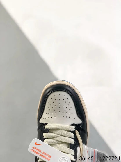 N - SNEAKERS
