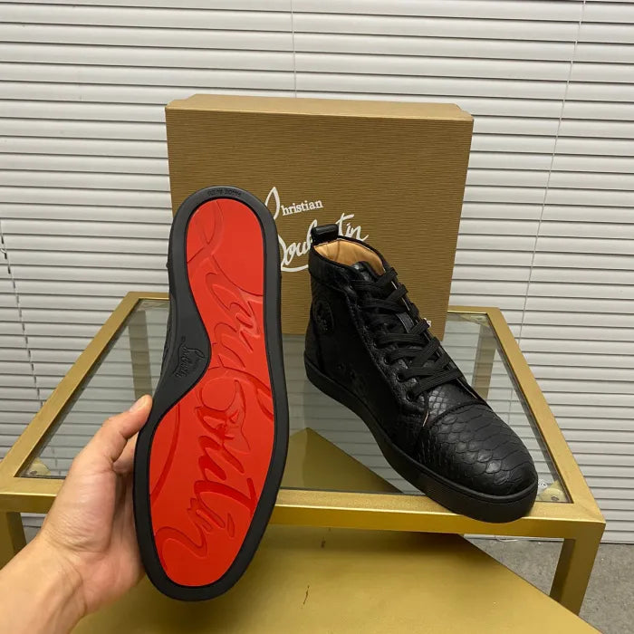 C - SNEAKERS