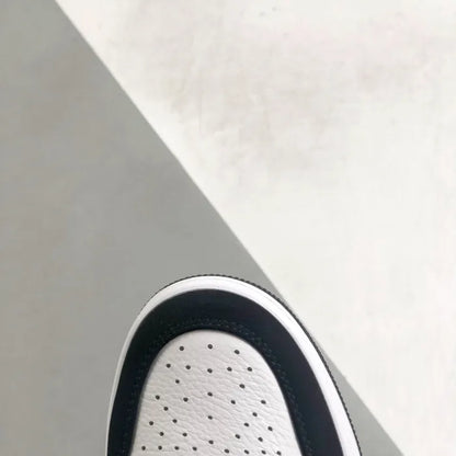 N - SNEAKERS