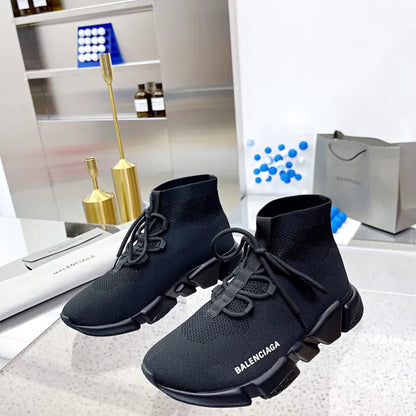 B - SNEAKERS