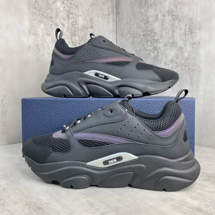 D - SNEAKERS