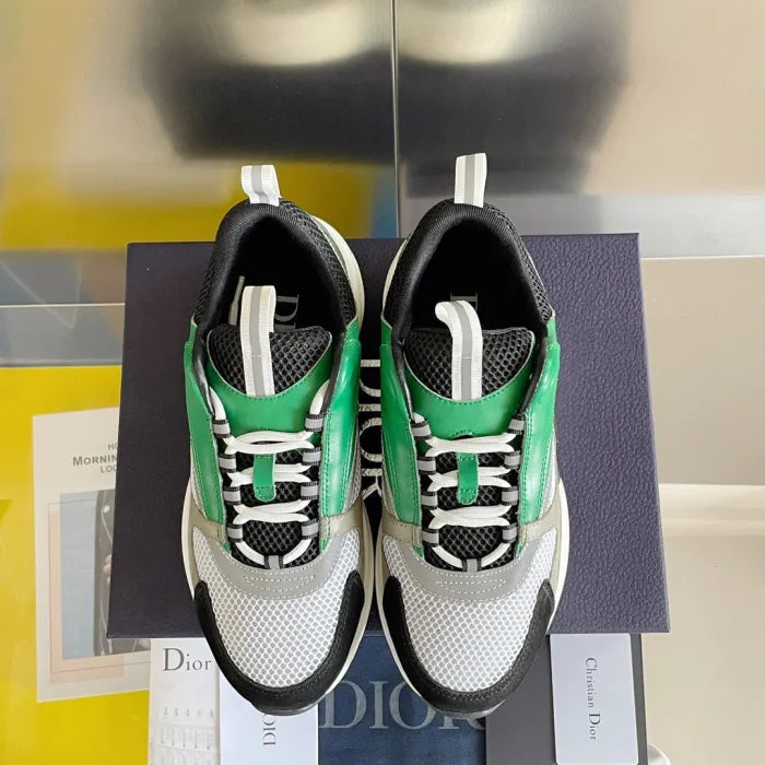D - SNEAKERS