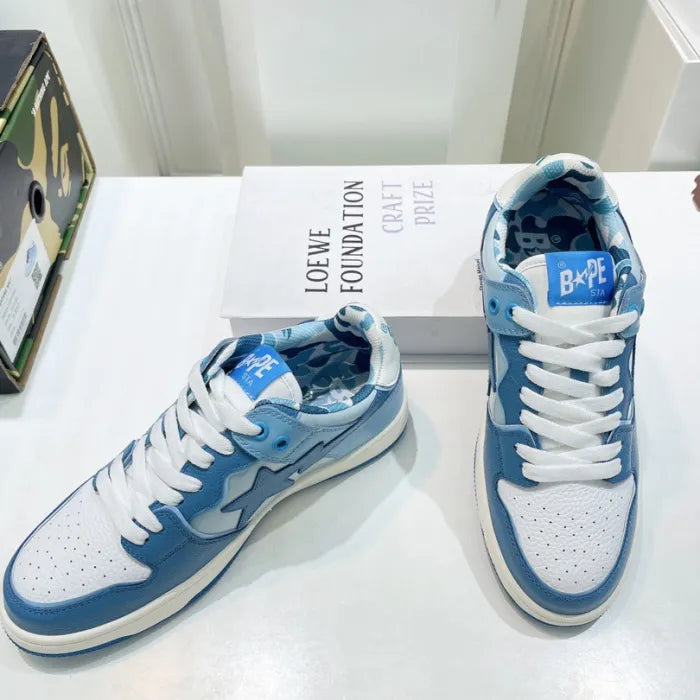 B - SNEAKERS