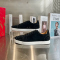 C - SNEAKERS