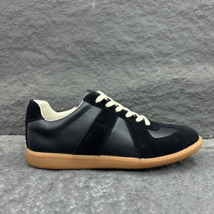 M - SNEAKERS