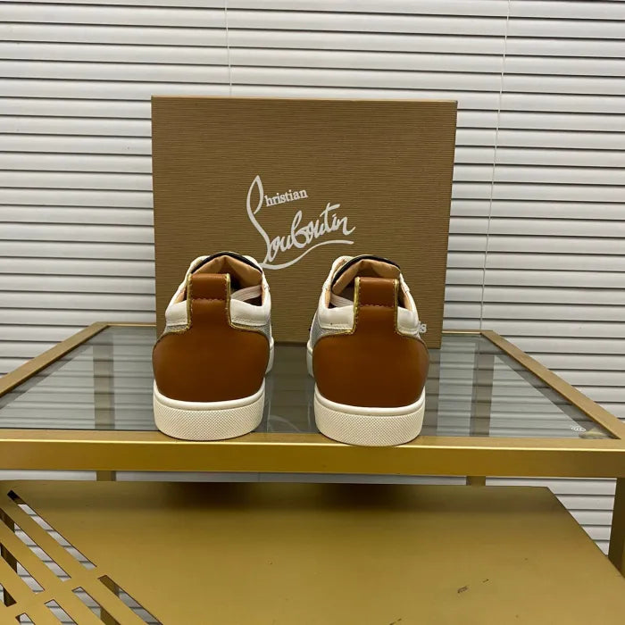C - SNEAKERS