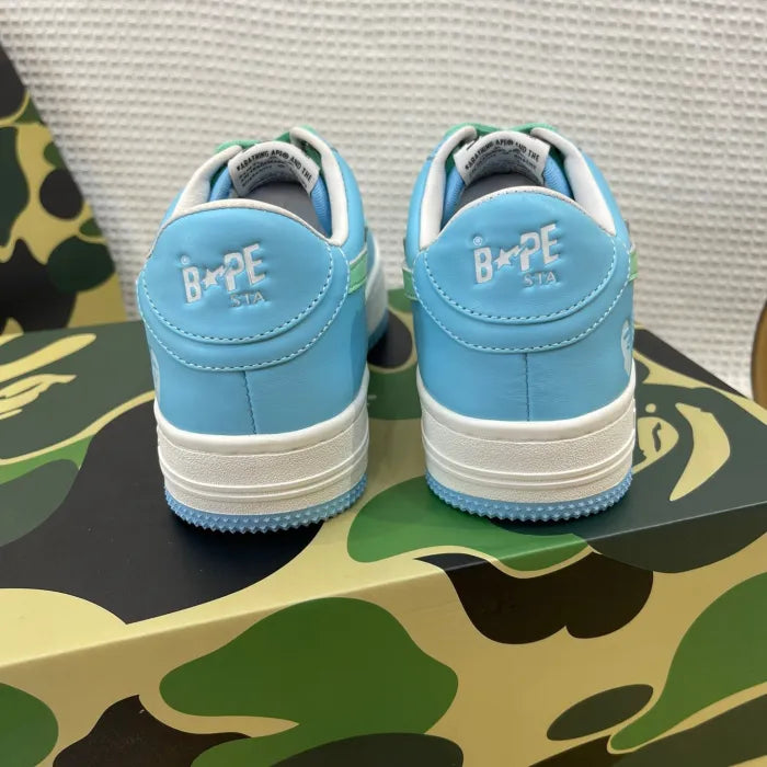 B - SNEAKERS