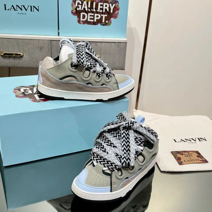 L - SNEAKERS