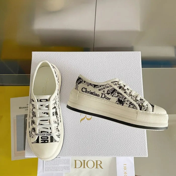 D - SNEAKERS