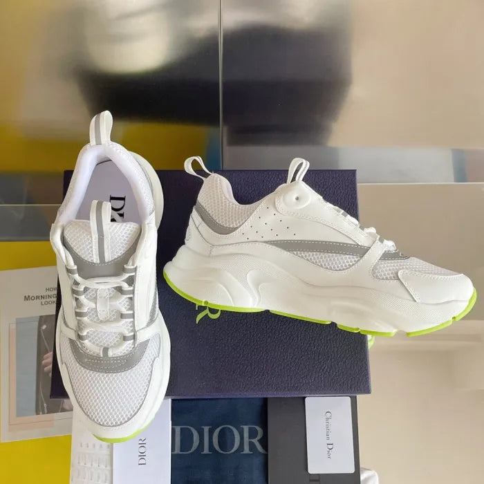 D - SNEAKERS