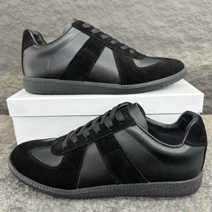 M - SNEAKERS