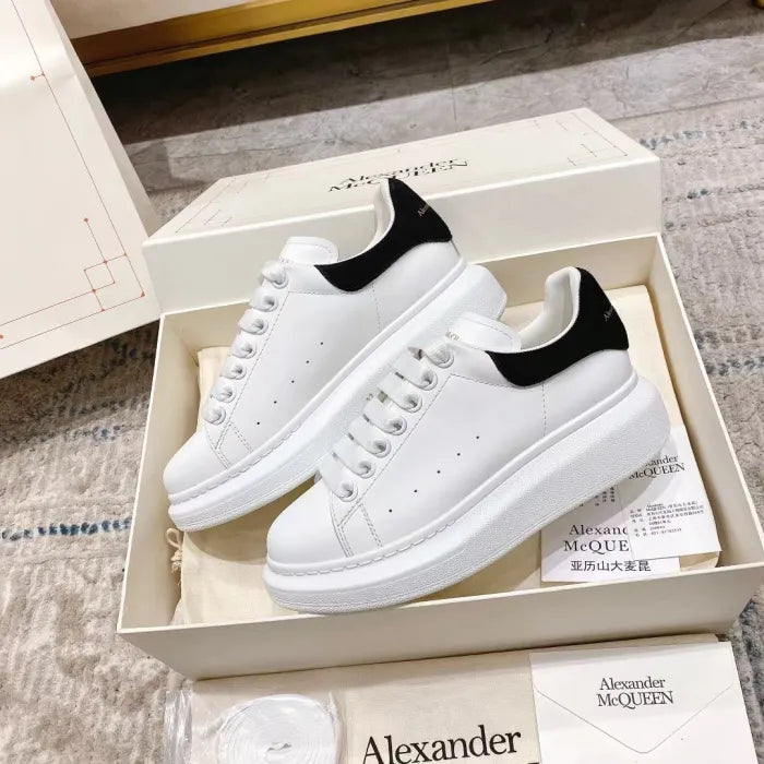 A - SNEAKERS