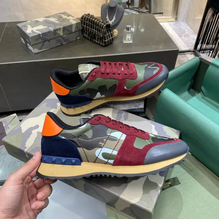 V - SNEAKERS