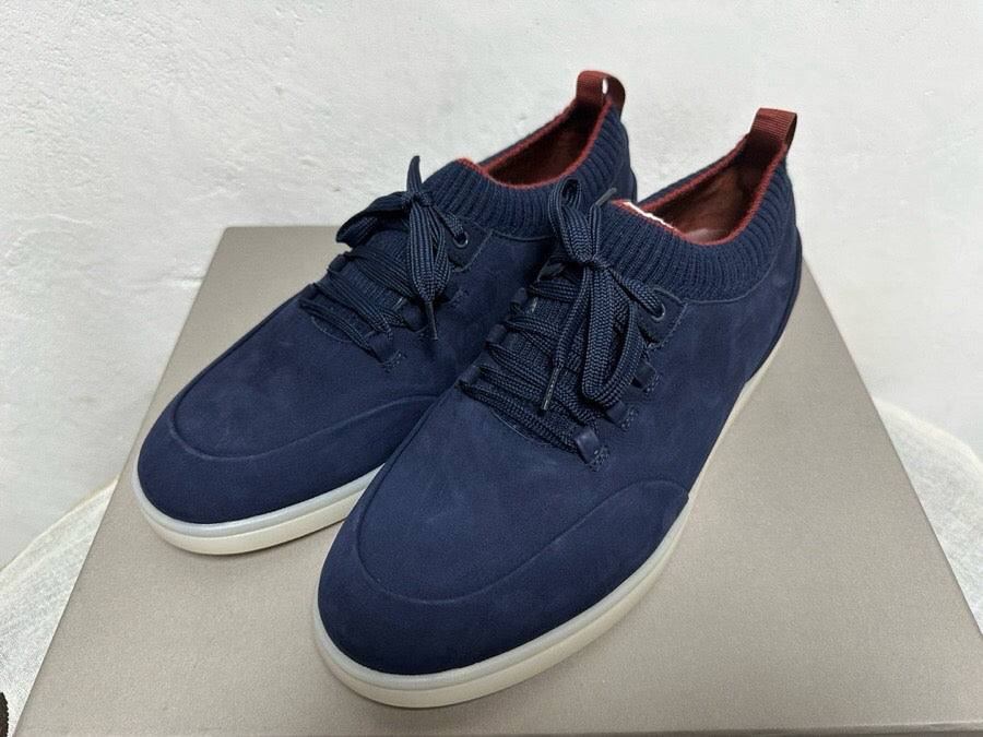 L-Sneakers