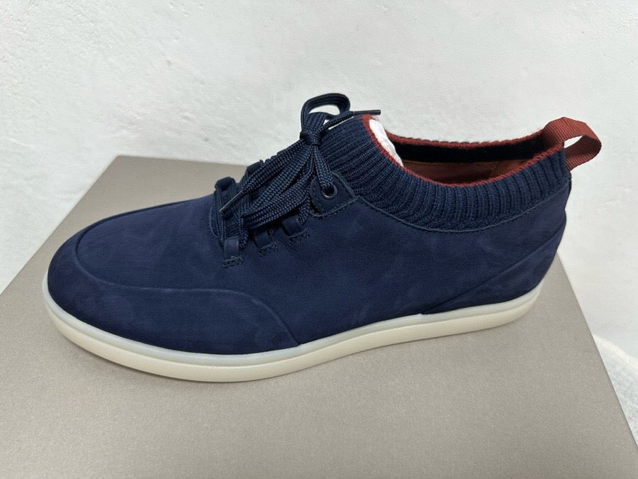 L-Sneakers