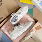 M-Sneakers