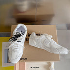 M-Sneakers
