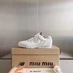 M-Sneakers