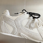 M-Sneakers