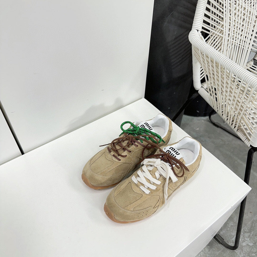 M-Sneakers