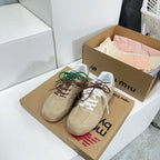 M-Sneakers