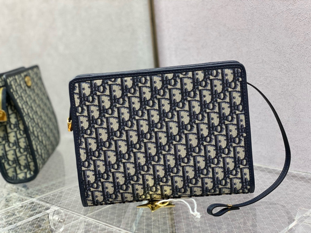 D-Book Tote