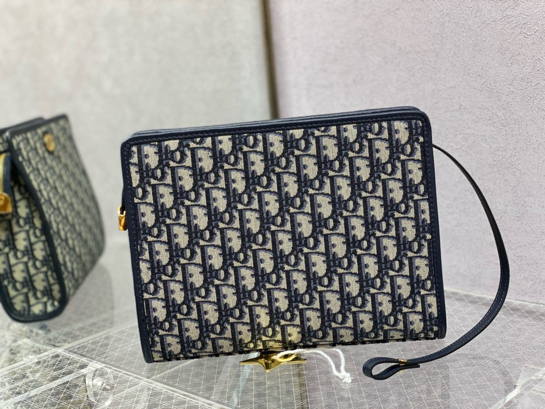 D-Book Tote
