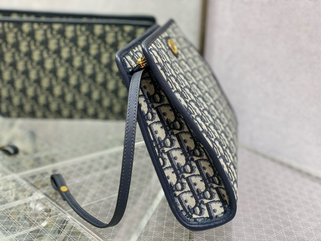 D-Book Tote