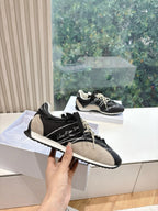 D-Sneakers