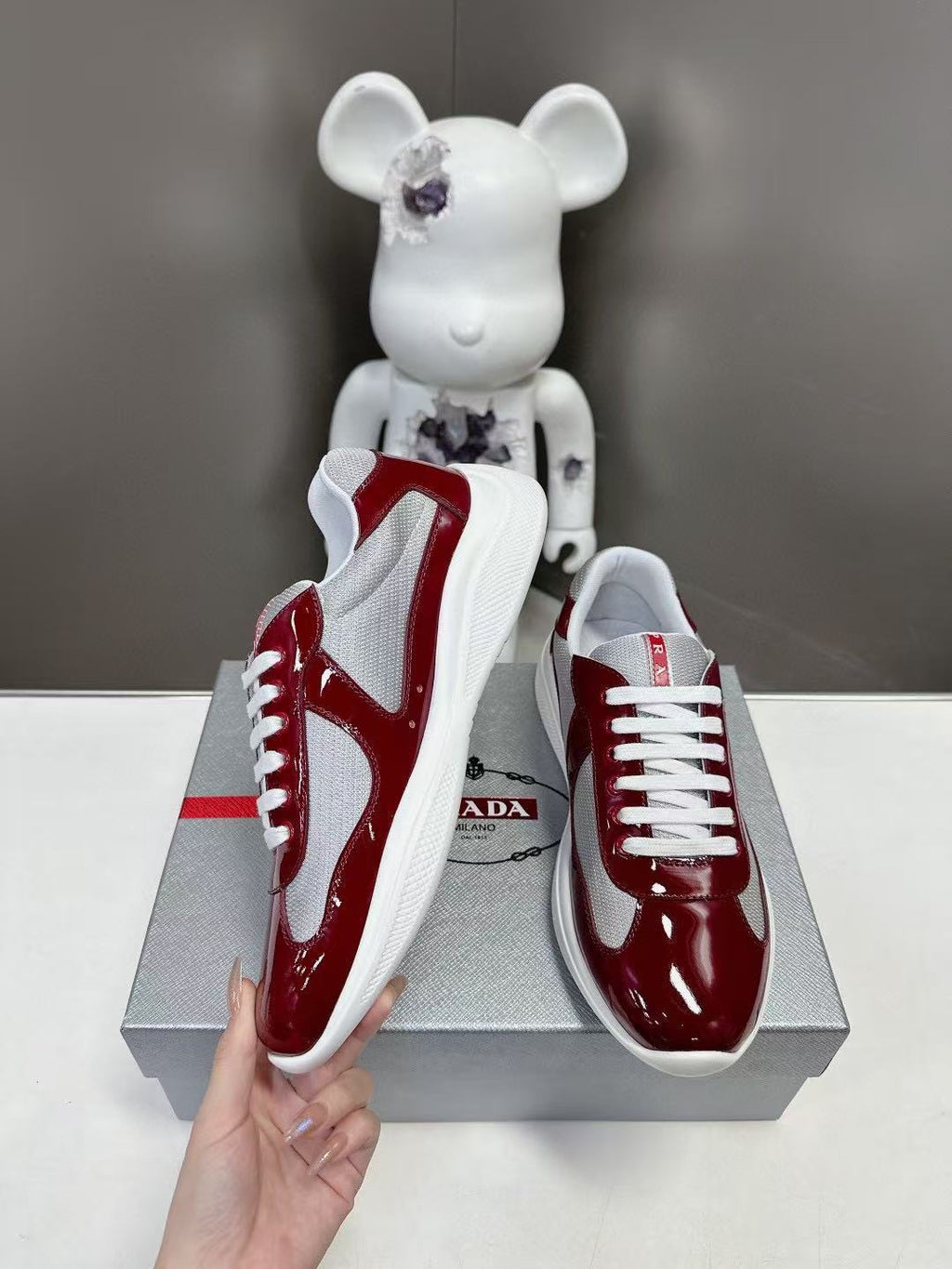 P-Sneakers