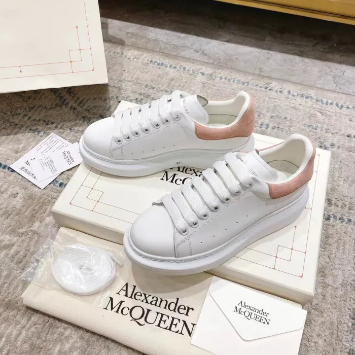 A - SNEAKERS
