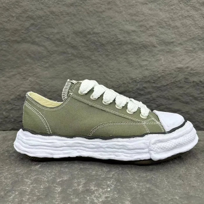 M - SNEAKERS