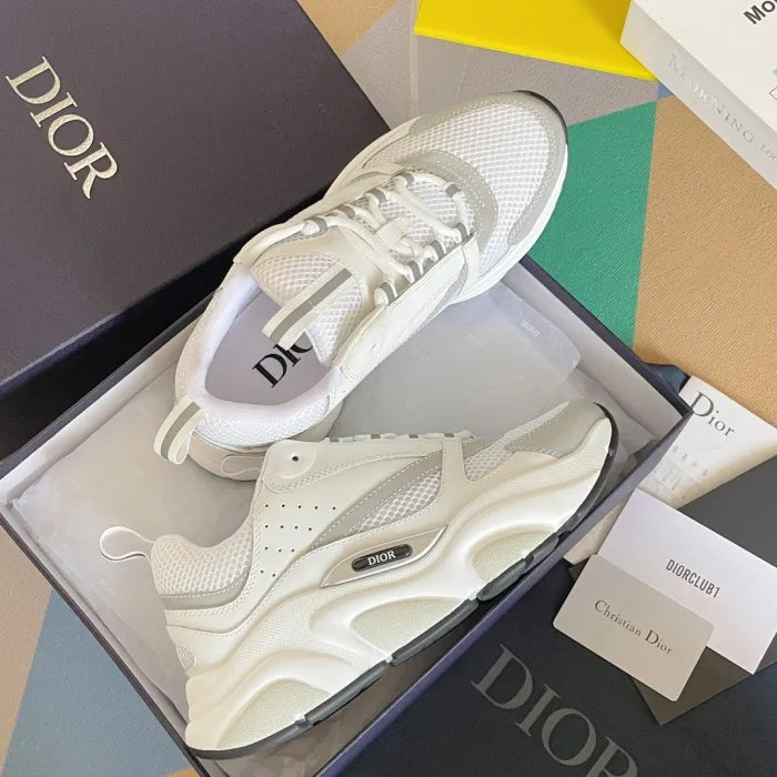D - SNEAKERS