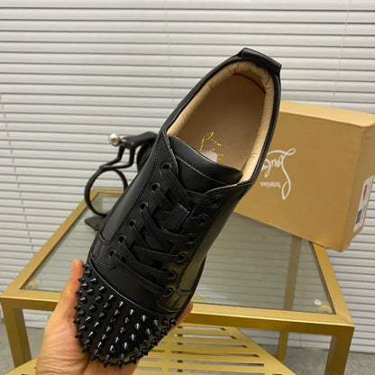 C - SNEAKERS