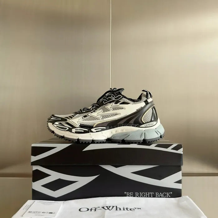O - SNEAKERS
