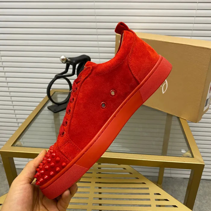 C - SNEAKERS