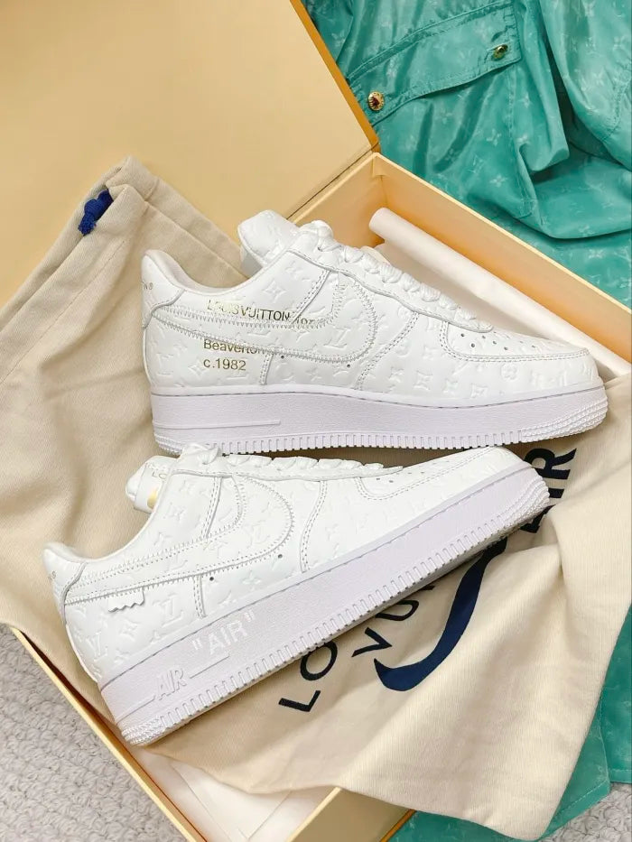N - SNEAKERS
