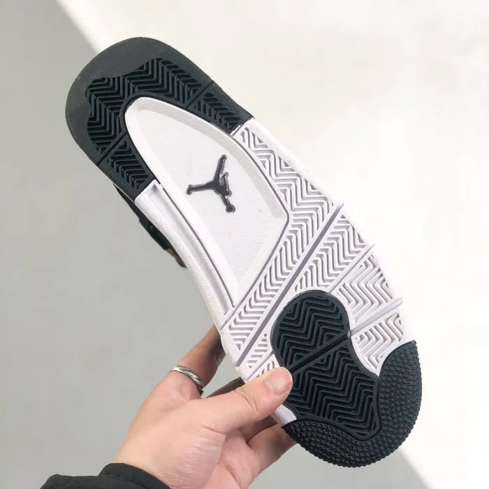 N - SNEAKERS